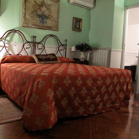 Guest House Arco Dei Tolomei Рим Екстер'єр фото